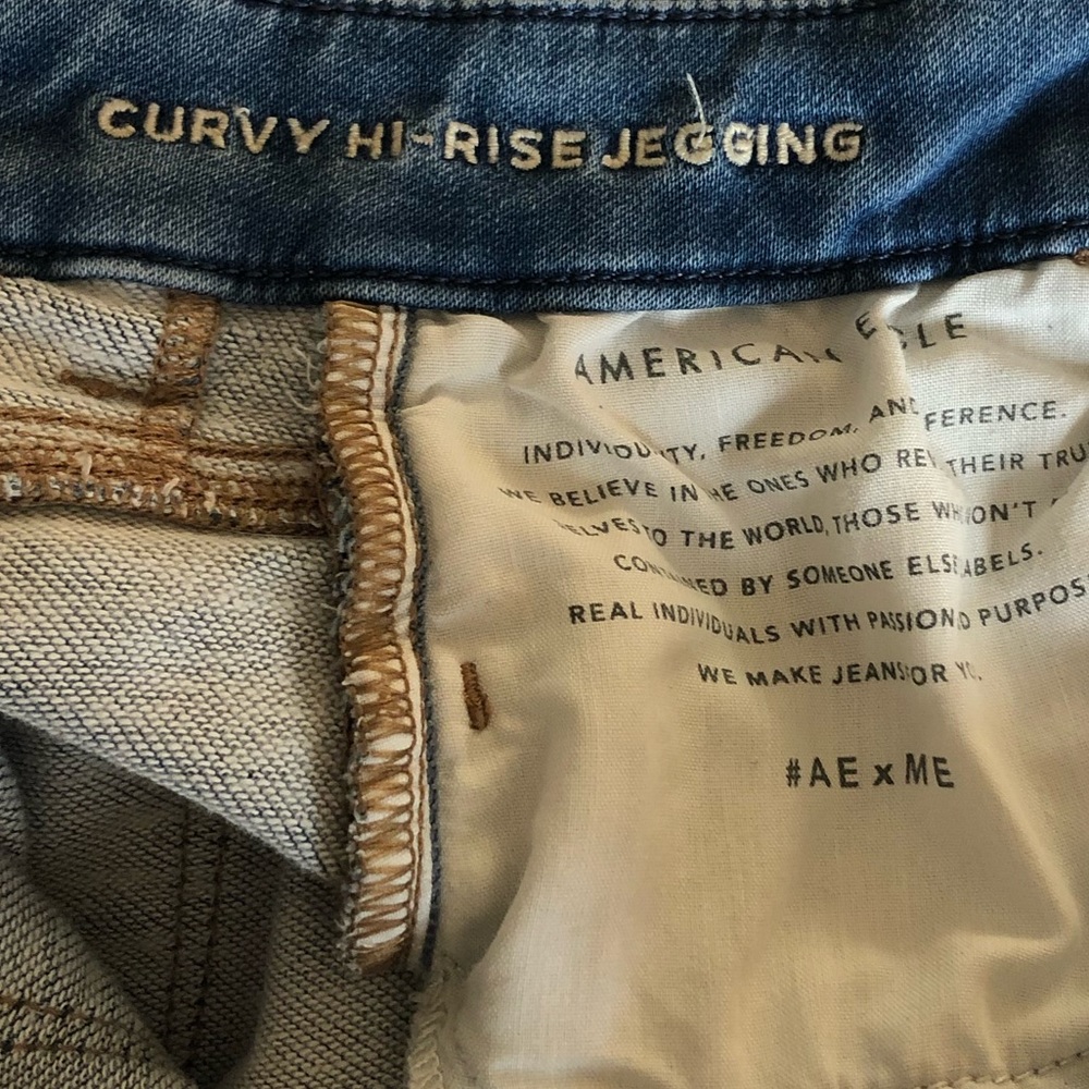 American Eagle Jegging High Rise Curvy Distressed Patched Jeans womens size 0 - Picture 3 of 5